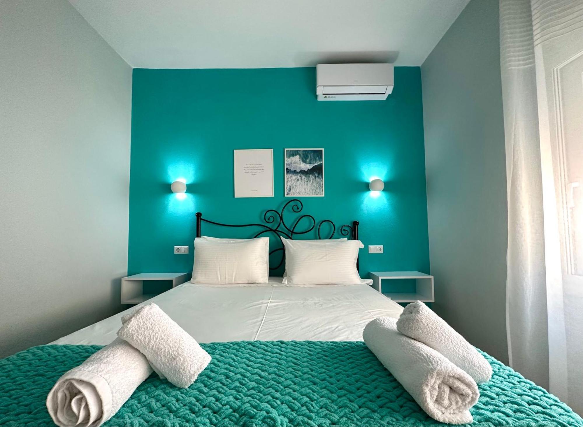 W Pearl Suite Néa Péramos Zewnętrze zdjęcie